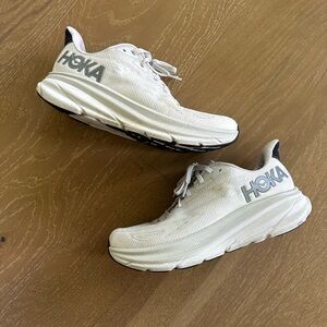 Hoka Clifton 9 Running Shoe